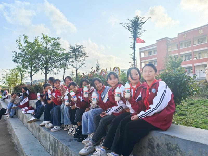 真情傳遞溫暖，愛(ài)心點(diǎn)亮希望|李子園“抗旱保教”捐贈(zèng)活動(dòng)圓滿完成